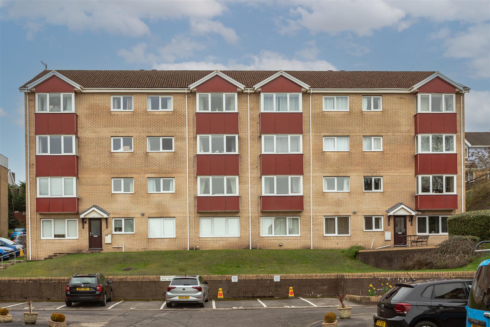 Long Oaks Court, Sketty, Swansea, SA2 0QH